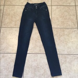 Wallflower denim stretch jeans